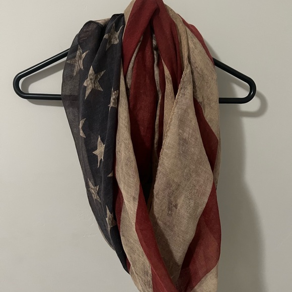 Buckle Patriotic Red, Blue, and Cream Scarf - Picture 2 of 3